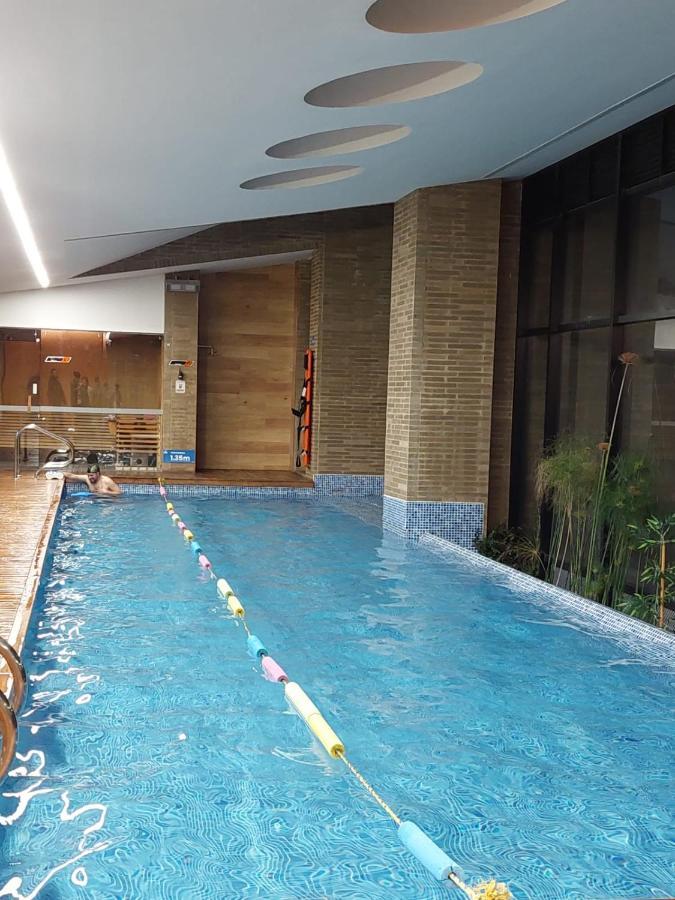 Toscano S Aparta Estudio Hospedaje Amoblado Torre 2 Equilibrium Bogotá Exterior foto
